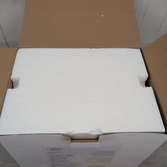 Precious Moments Your Love Lifts Me Higher Limited Edition Figurine 213004 New - Picture 6 of 15